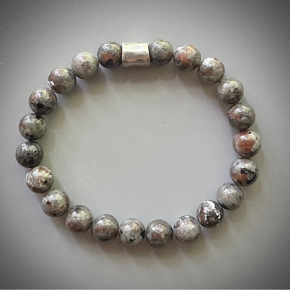 Gray Yooperlite Handcrafted Bead Bracelet - Picture 6 of 7